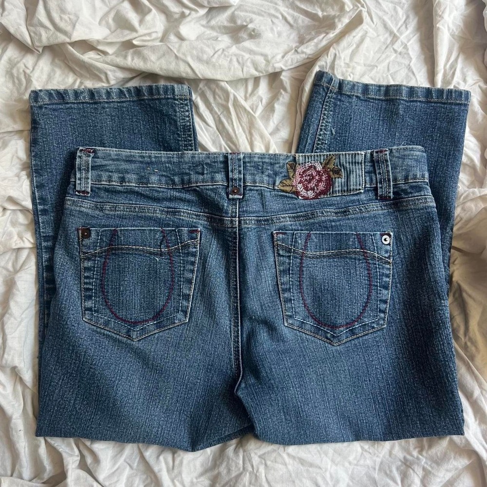 Embroidered Rose Y2K Denim Capris